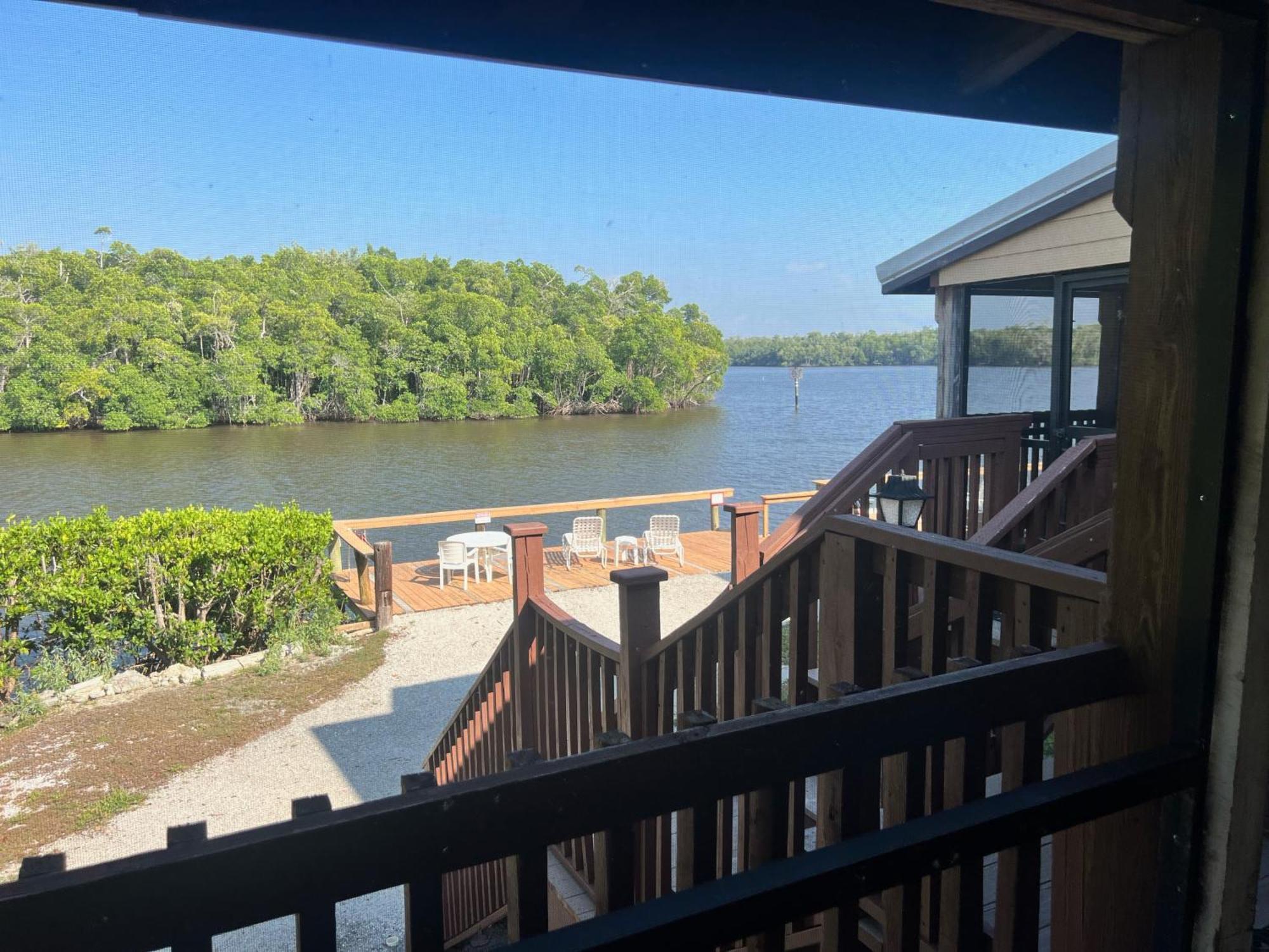 River Wilderness Waterfront Cabins Everglades City Zewnętrze zdjęcie