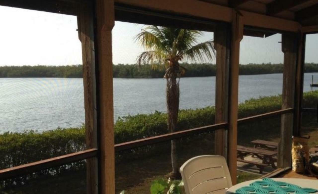 River Wilderness Waterfront Cabins Everglades City Zewnętrze zdjęcie